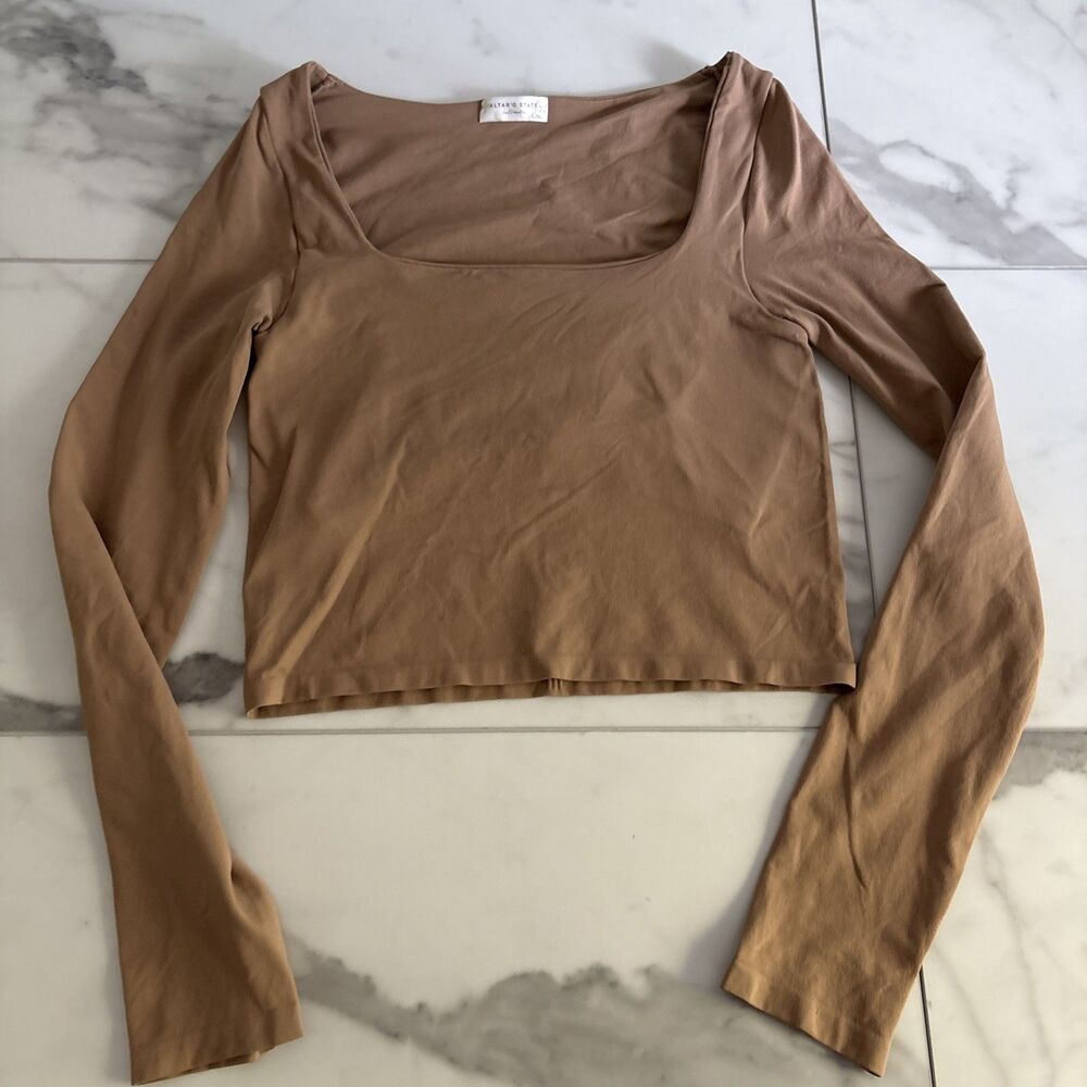 Altar'd State Long Sleeve Square Neck Cropped Top Camel Built In Shelf Bra L/XL